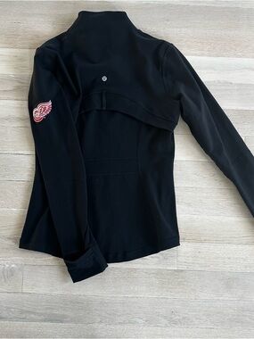 lululemon athletica Black Women's Jacket with Red Wing Patch